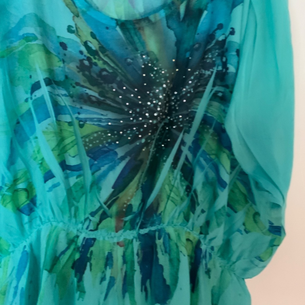 Colorful Blouse - Picture 2 of 3